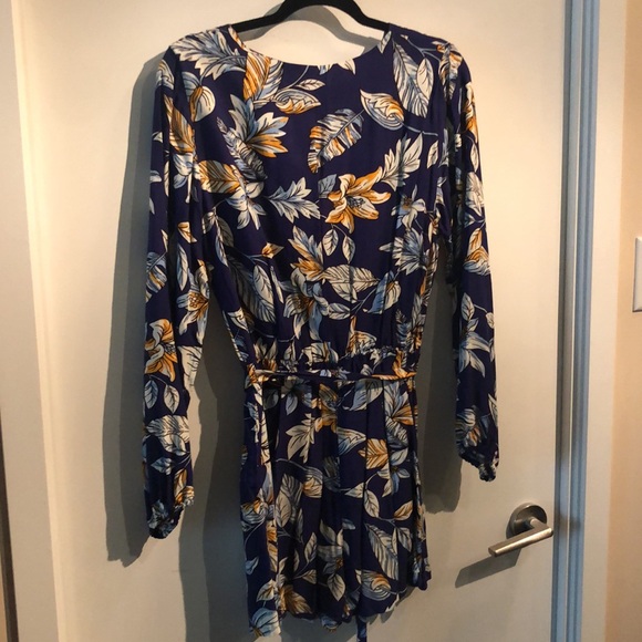 Vintage Bazaar Floral Romper - Picture 6 of 7